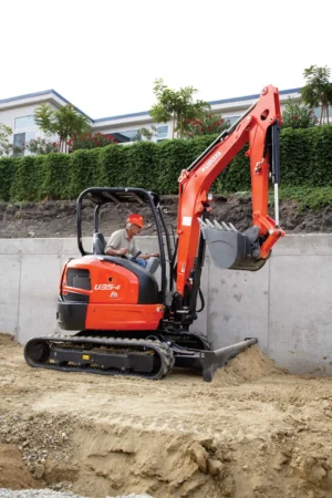 EXCAVATOR 4 TON KX91 / U35